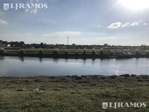 Terreno en venta en barrio náutico - Marinas H