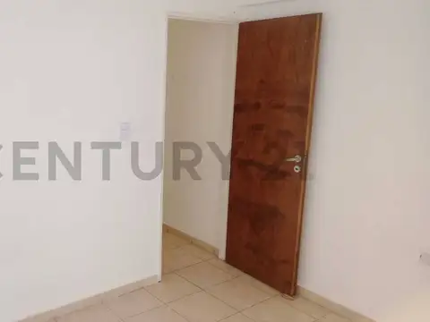 Departamento en Venta en Isidro Casanova, USD 43.000