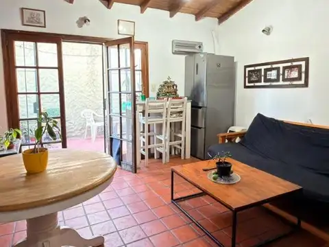 CASA A RECICLAR EN VENTA HAEDO - APTO CREDITO