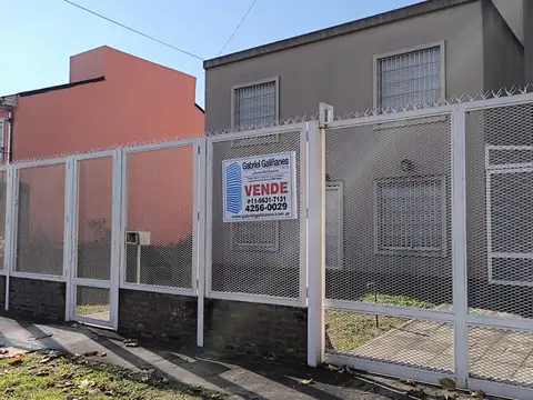 NUEVO VALOR  OPORTUNIDAD  Casa 2 plantas  (5 ambientes) -BERAZATEGUI-