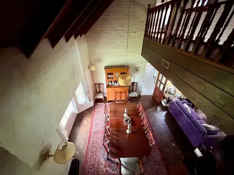 Casa en Venta con 4 cocheras