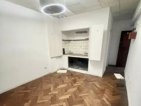 VENTA Monoambiente - a refaccionar - Monserrat