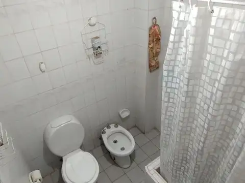 CASA 5 DORMITORIOS VENTA MACROCENTRO