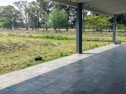 Casa en Venta con 2 cocheras