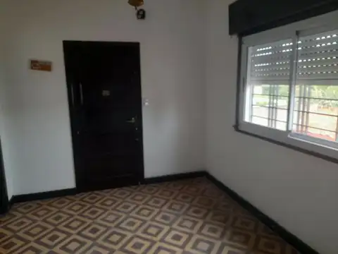 Departamento en Alquiler en Morón, $ 800.000