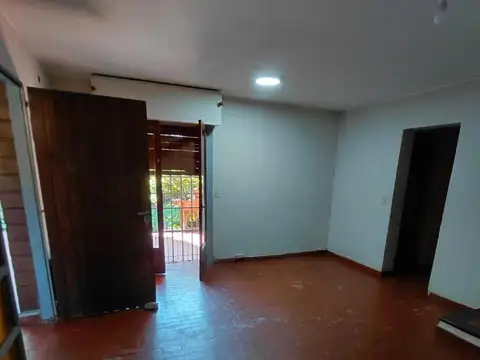 Aaron De Anchorena 100
