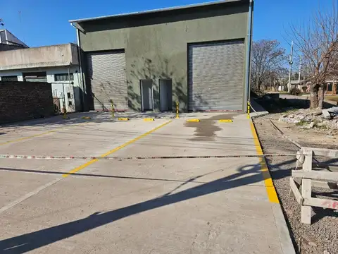 Local en Alquiler en Belen de Escobar, $ 1.800.000