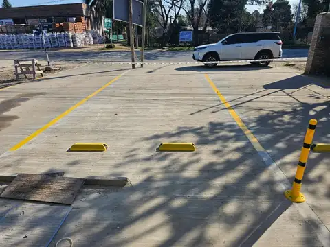 Local en Alquiler en Belen de Escobar, $ 1.800.000