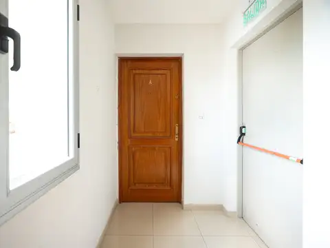 Calle 14 1400, Piso 5