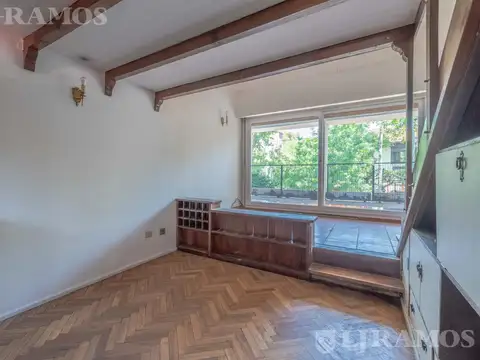 Depto Tipo Casa en Venta con 1 cocheras