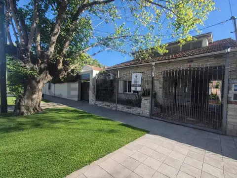 CASA EN VENTA TEMPERLEY 7 AMBIENTES CON DEPARTAMENTO INDEPENDIENTE