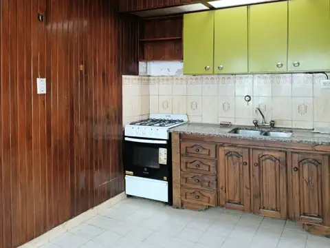 Depto Tipo Casa en Alquiler 51 años