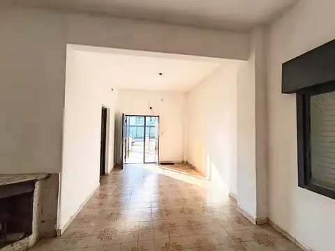 Depto Tipo Casa en Alquiler de 3 ambientes