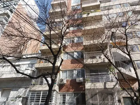 Barrio Martin, duplex, 2 dormitorios, 2 balcones, 81 m2.-