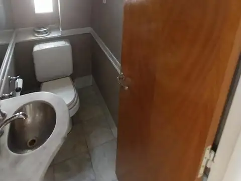 Barrio Martin, duplex, 2 dormitorios, 2 balcones, 81 m2.-