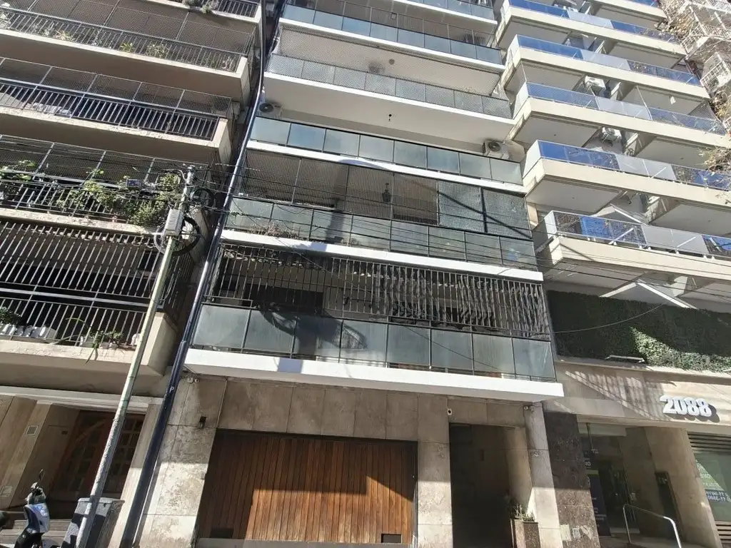 Juan Bautista Alberdi 2000, Piso 9