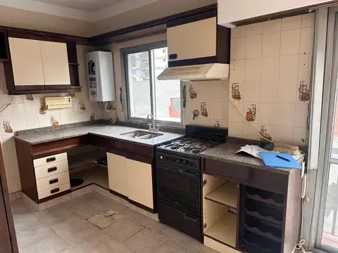 Avenida Ingeniero Agustín Rocca 200