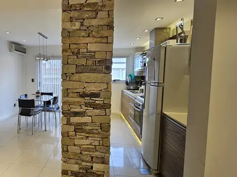 Departamento venta La calabria tres ambientes cochera