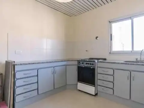 Departamento 5 ambientes con 2 baños