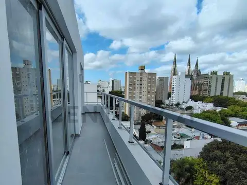 49 E/16 y 17 1000, Piso 9