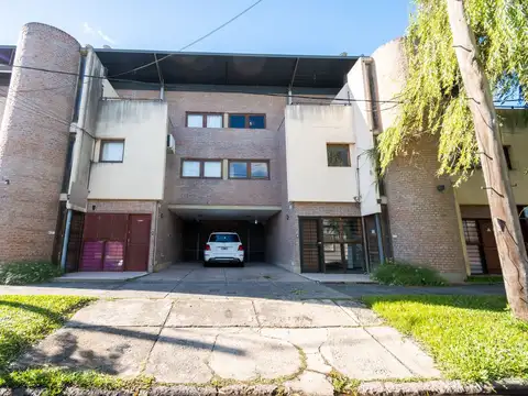 DPTO DUPLEX DOS DORMITORIOS Y TERRAZA EN GUADALUPE