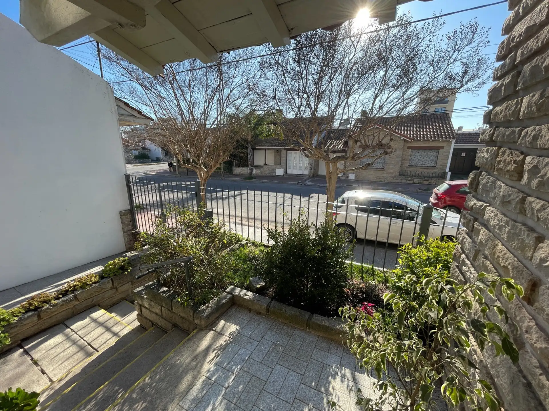 Chalet 4 ambientes, barrio Chauvin