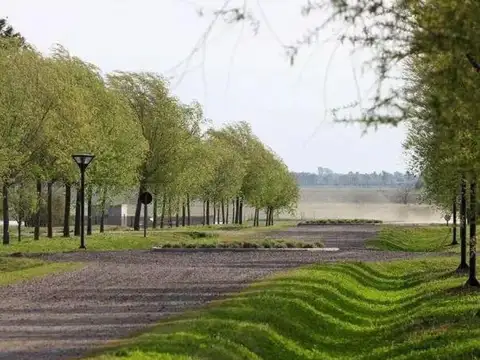 Terreno en venta - 1775,5mts2 - Club de Campo El Mirador, Coronel Brandsen