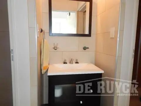 Casa 3 ambientes con 2 baños