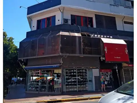 Local en Venta 45 años