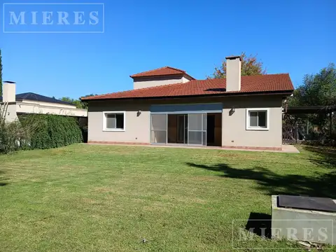 Casa en Alquiler en La Barra Village, $ 1.700.000
