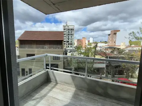 Departamento en Alquiler en Temperley, $ 1.100.000