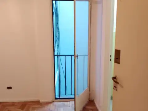 Departamento ,2 ambiente , 28M2 totales , cocina separada