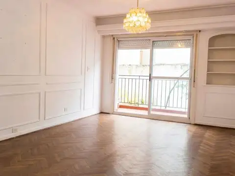 DEPTO 4 AMB. VENTA RECOLETA  C/ PATIO Y BALCÓN
