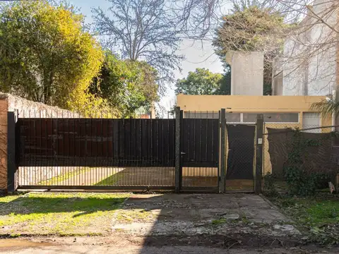 Calle 487 e/16 y 16 bis 2100