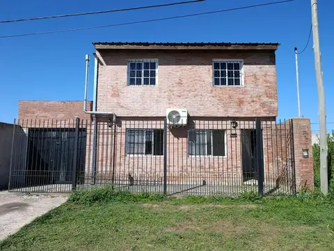 Casa en alquiler en Barrio Jardín de los Pioneros