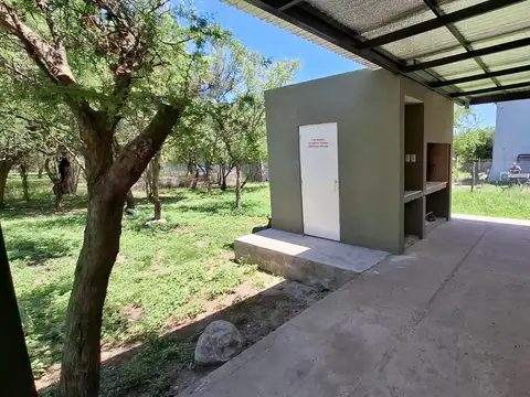 Casa 3 ambientes con 2 baños