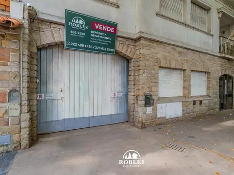 Deposito con departamento en Macrocentro