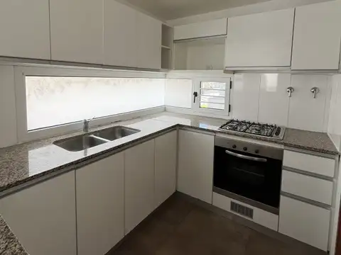 San Juan 439 , Piso 7