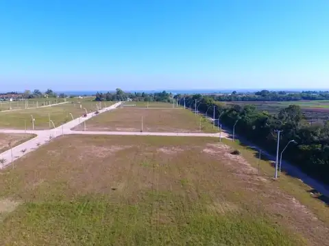 LOTES EN BARRIO PARACAO CON ENTREGA DE U$D 5000 Y 48 CUOTAS 