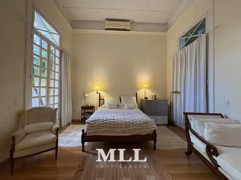 Gorriti al 5600. Casa con patio, pileta, terraza y parrilla!