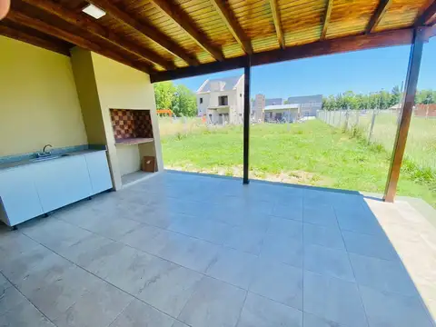 Casa en Venta en Campana, USD 115.000