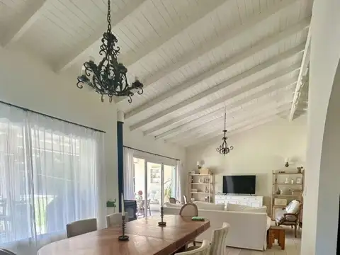 Casa en Alquiler de 2 dormitorios
