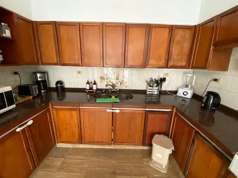 CASA EN VENTA 2 DORMITORIOS C/TERRAZA