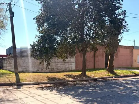 Depósito con terreno amplio - VENADO TUERTO
