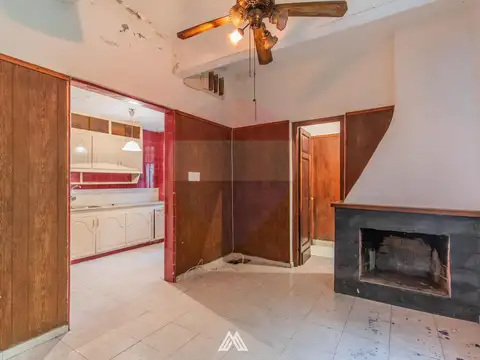 Casa 5 ambientes con 1 baño
