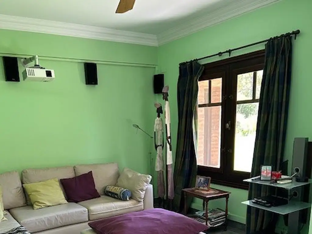 Casa en Abril Club De Campo
