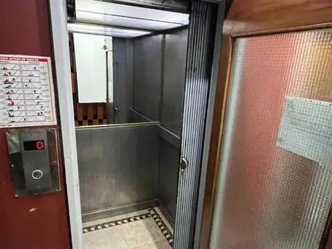 Oficina 3 ambientes con 1 baño