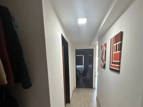 Departamento 2 ambientes al frente con Balcon y cochera