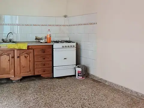 Casa 7 ambientes con 3 baños