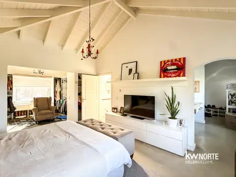 Casa 6 ambientes con 3 baños